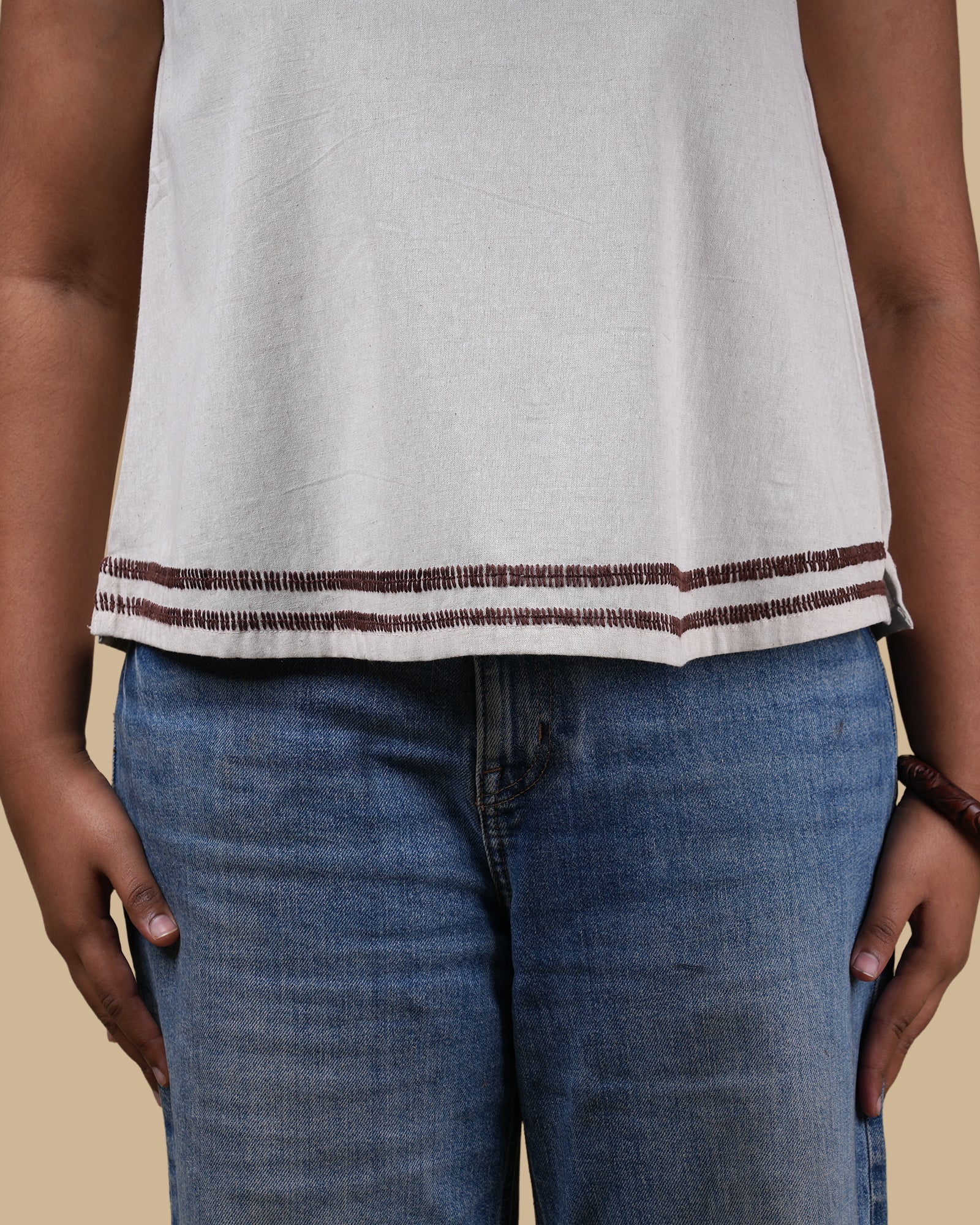 QUIET STITCH LINEN NECK TOP