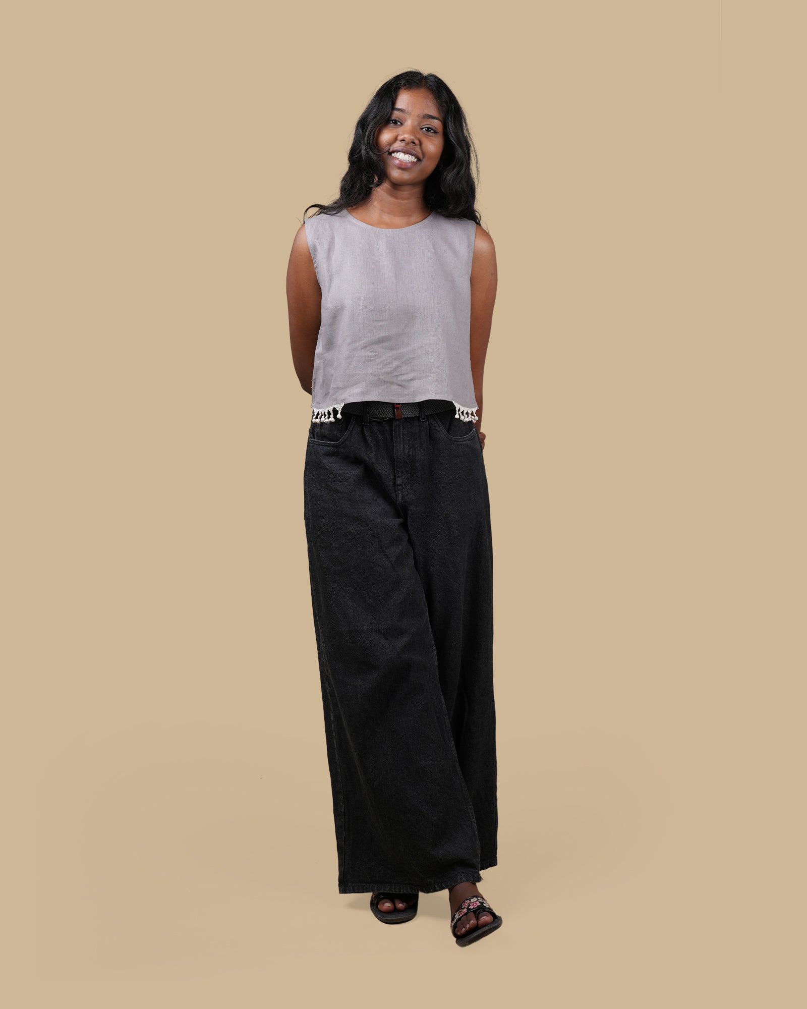 THE TASSEL CROP TOP - GRAY
