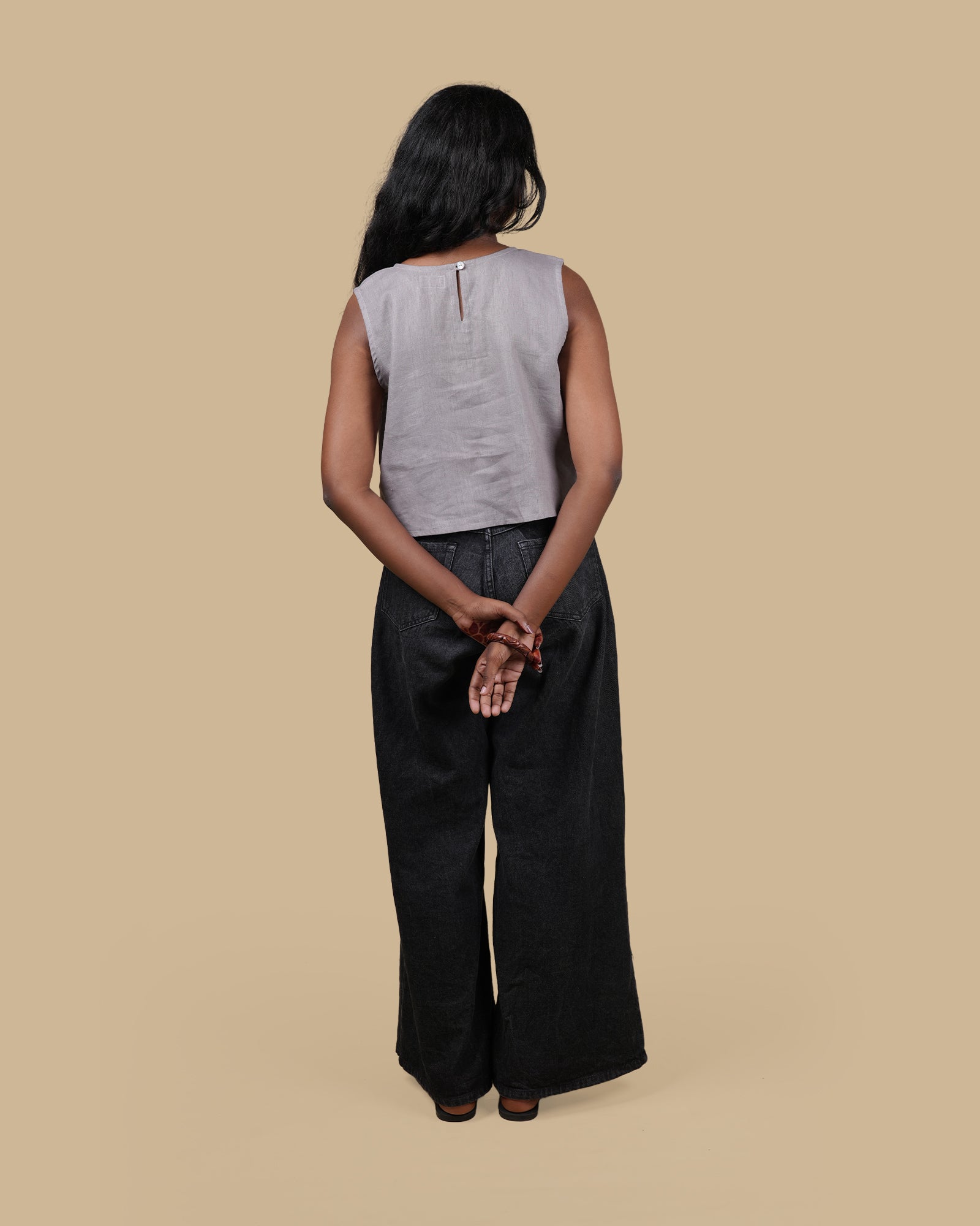 THE TASSEL CROP TOP - GRAY